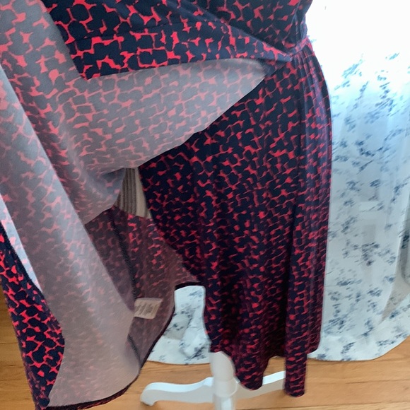 EUC small cap sleeve BCBG faux wrap dress,$22 - Picture 4 of 6